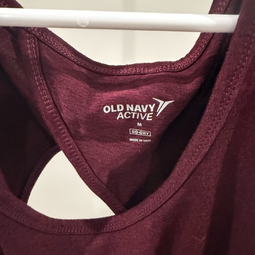 Old Navy Active Maroon Racerback Tank Top - Picture 2 of 3